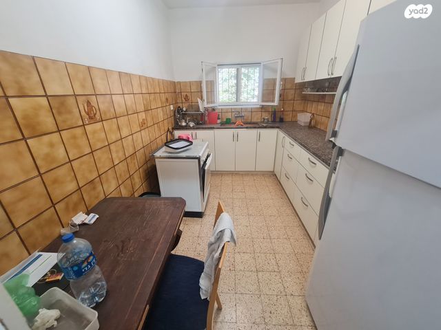 דו משפחתי, אהרון בן יוסף, קרית אתא