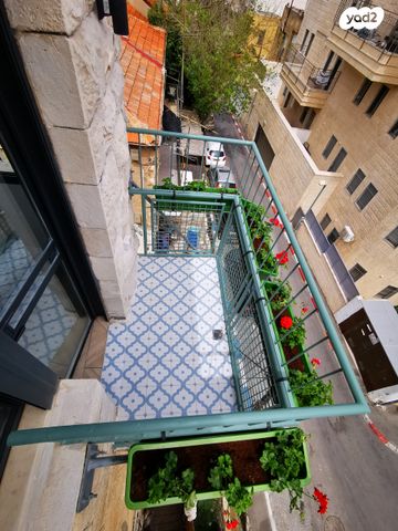 דירה, הרב שלום שבזי, נחלאות, שערי חסד, ירושלים