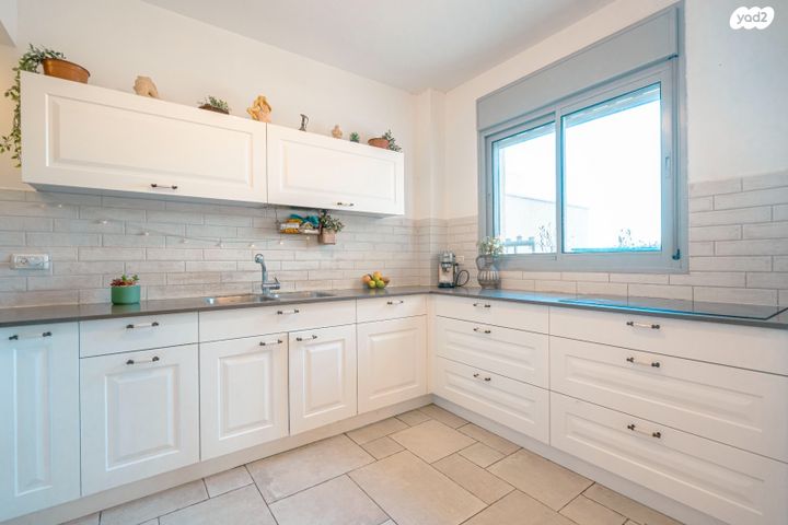 דירה, שוהם 62, אבני חן, חריש