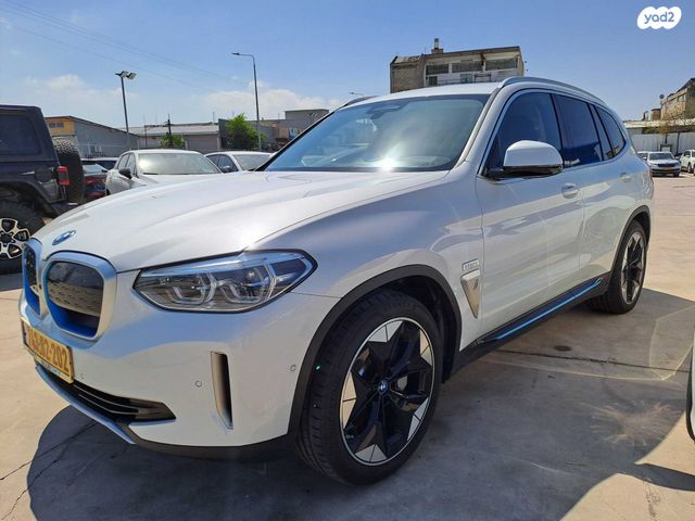 מודעת רכב ב מ וו iX3