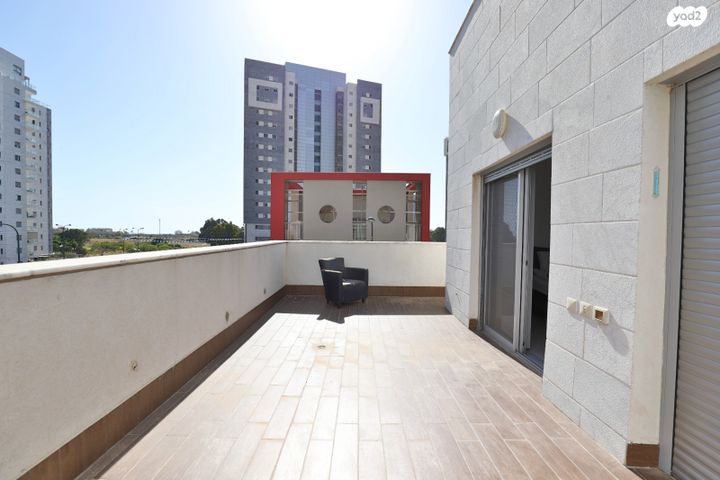 בית פרטי/ קוטג', נחל בניאס 39, אגמים, נתניה