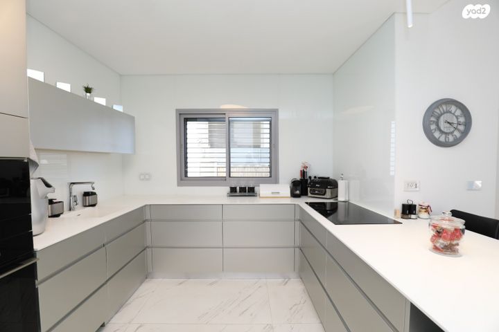 בית פרטי/ קוטג', נחל בניאס 39, אגמים, נתניה