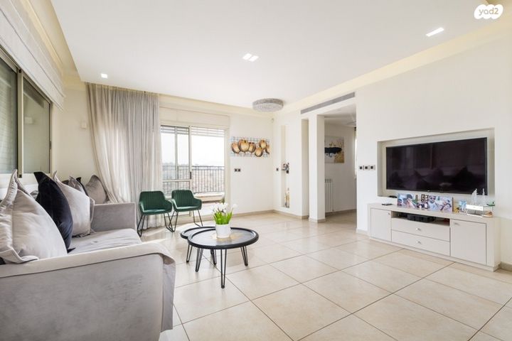 גג/ פנטהאוז, הרב כלפון משה הכהן, חומת שמואל, הר חומה, ירושלים