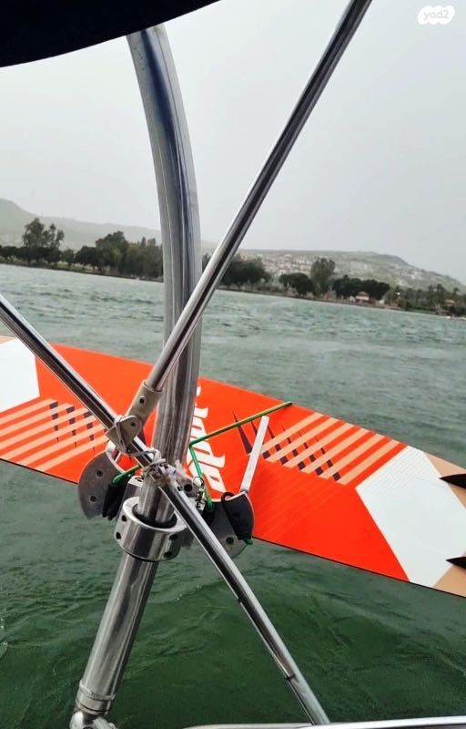 יאכטות - סירות מנוע