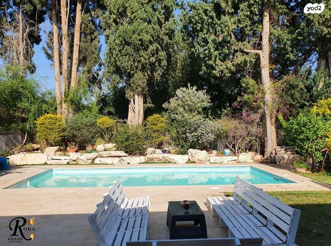 בית פרטי/ קוטג', סביון