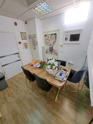 משרדים, בר כוכבא, אזור תעשיה צפון, בני ברק