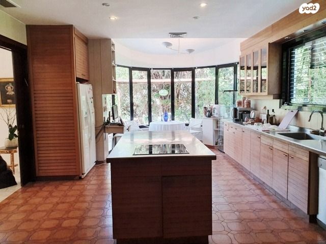 בית פרטי/ קוטג', סביון