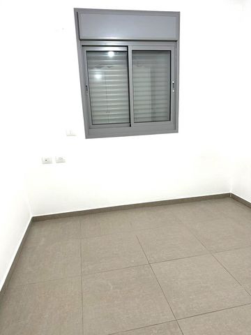 דירת גן, יהוד מונוסון