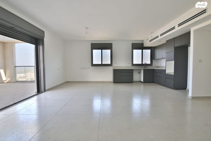 גג/ פנטהאוז, גאולה כהן, גלי ים, קרית ים