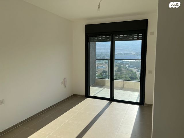 גג/ פנטהאוז, שדרות מנחם בגין, טירת כרמל