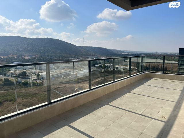 גג/ פנטהאוז, שדרות מנחם בגין, טירת כרמל