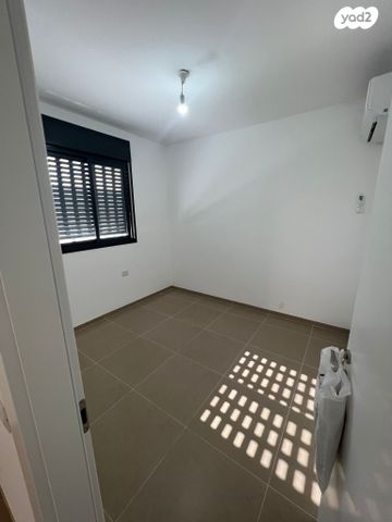 גג/ פנטהאוז, שדרות מנחם בגין, טירת כרמל