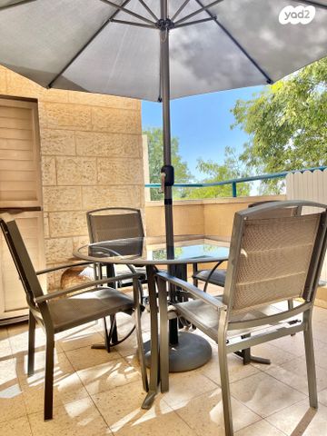 דירה, מזל גדי, פסגת זאב, ירושלים