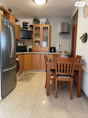 דירה, מזל גדי, פסגת זאב, ירושלים