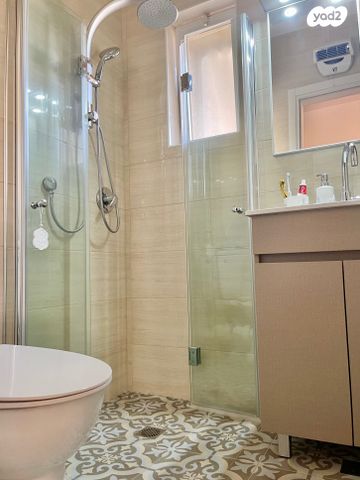 דירה, מזל גדי, פסגת זאב, ירושלים