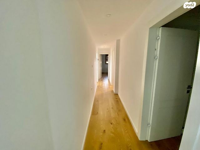 דירת גן, רחובות