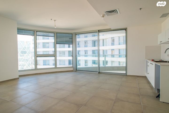 דירה, גרציאני יצחק, גני שרונה, קרית הממשלה, תל אביב יפו