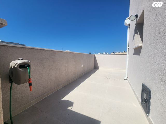 גג/ פנטהאוז, גולדפאדן, קרית שלום, תל אביב יפו