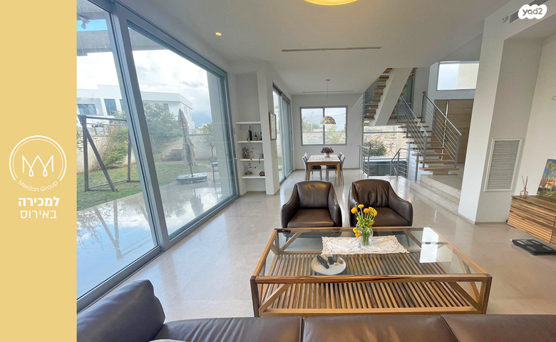 בית פרטי/ קוטג', אירוס, אירוס