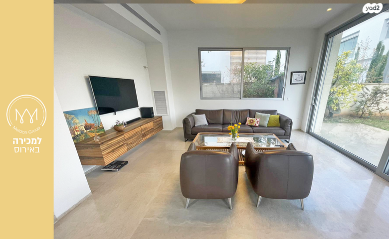 בית פרטי/ קוטג', אירוס, אירוס