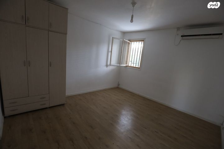 דירה, תקומה, כפר סבא