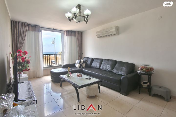 דירה, שדרות פנחס ספיר, קרית ים ג', קרית ים