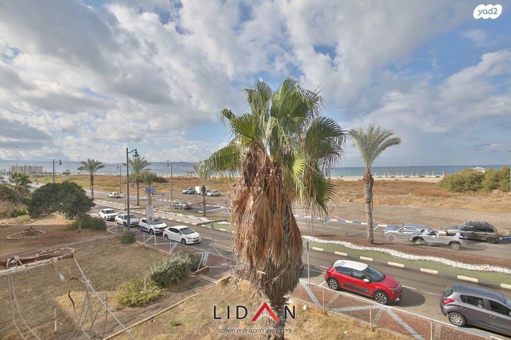 דירה, שדרות פנחס ספיר, קרית ים ג', קרית ים