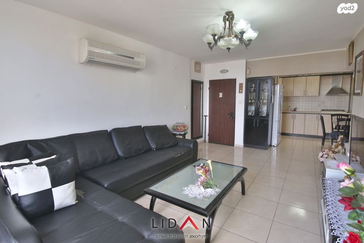 דירה, שדרות פנחס ספיר, קרית ים ג', קרית ים