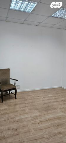 משרדים, טירת כרמל