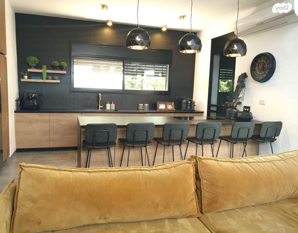 בית פרטי/ קוטג', פרדס חנה כרכור