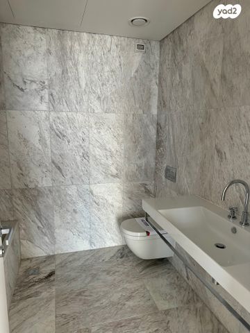 דירה, הרב ניסים, בבלי, תל אביב יפו