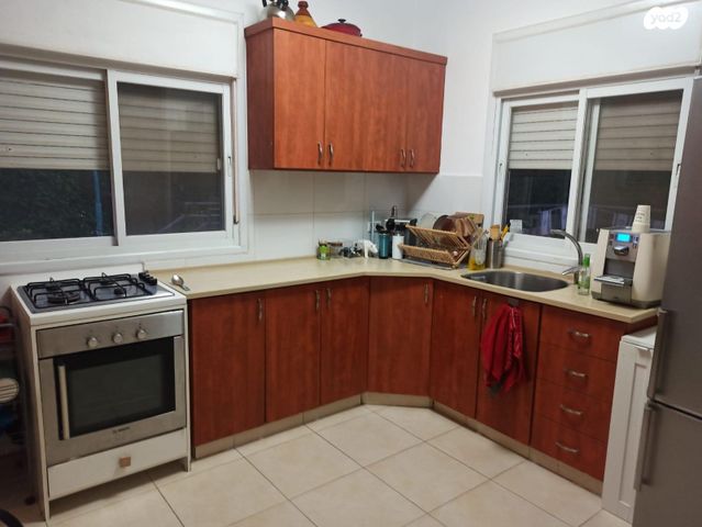 דירה, ענבר 12, נעלה, נעלה