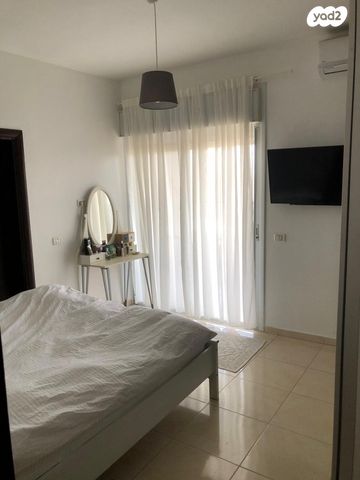 דירה, ענבר 12, נעלה, נעלה