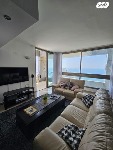 דירה, שדרות ניצה, צפון מערב מרכז העיר, נתניה