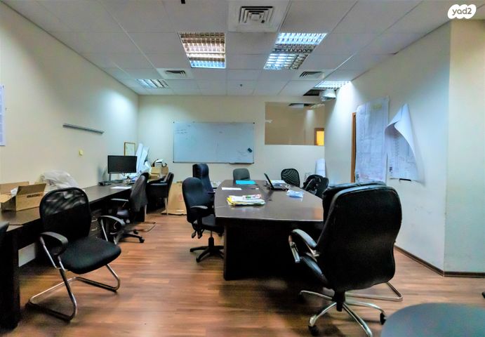 משרדים, פתח תקווה