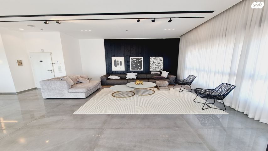 גג/ פנטהאוז, האירוס, ראשון לציון