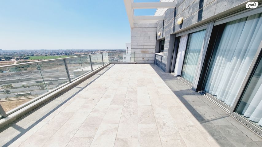 גג/ פנטהאוז, האירוס, ראשון לציון