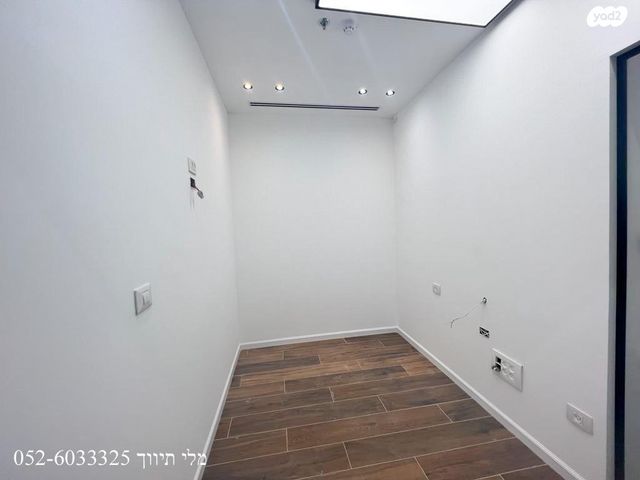 משרדים, דרך מנחם בגין 158, מונטיפיורי, הרכבת, תל אביב יפו