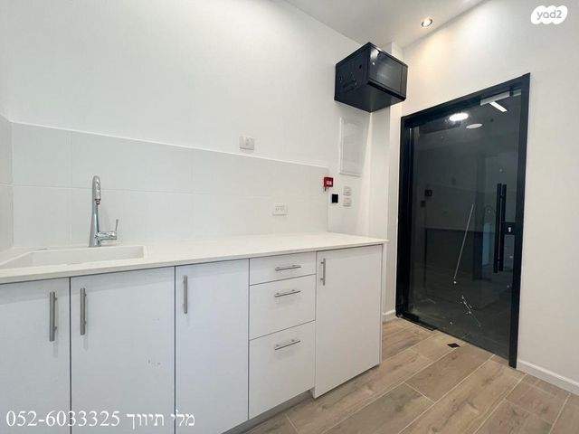 משרדים, דרך מנחם בגין 158, מונטיפיורי, הרכבת, תל אביב יפו