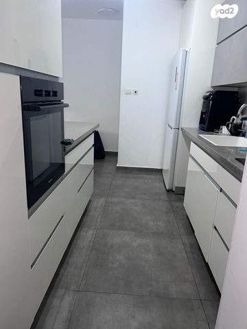 דירה, גרשון ש"ץ, נאות שמיר, רמלה