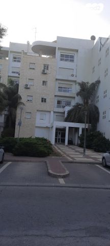 בציר 
