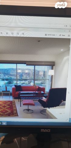 דירה, הרצליה