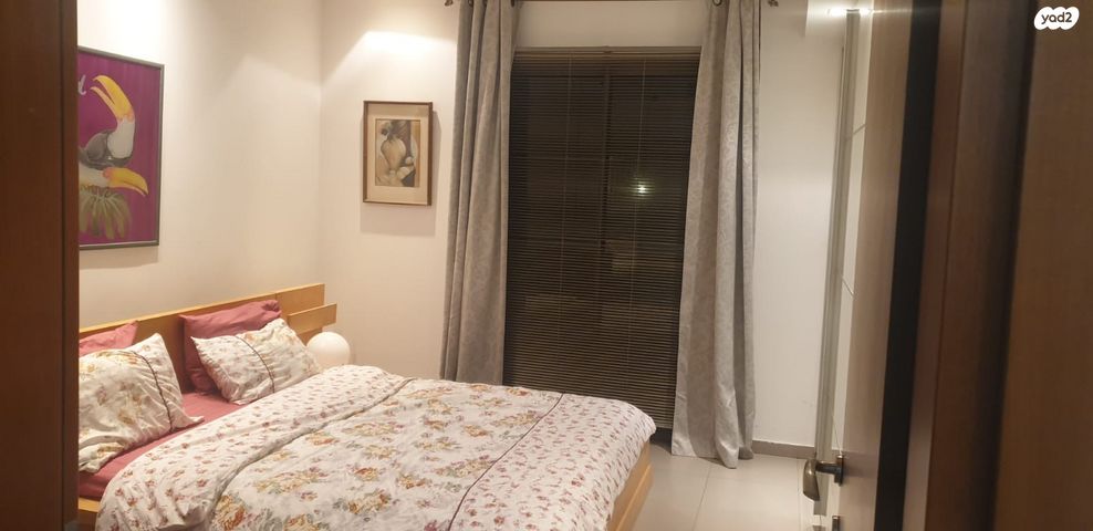 דירה, הרצליה