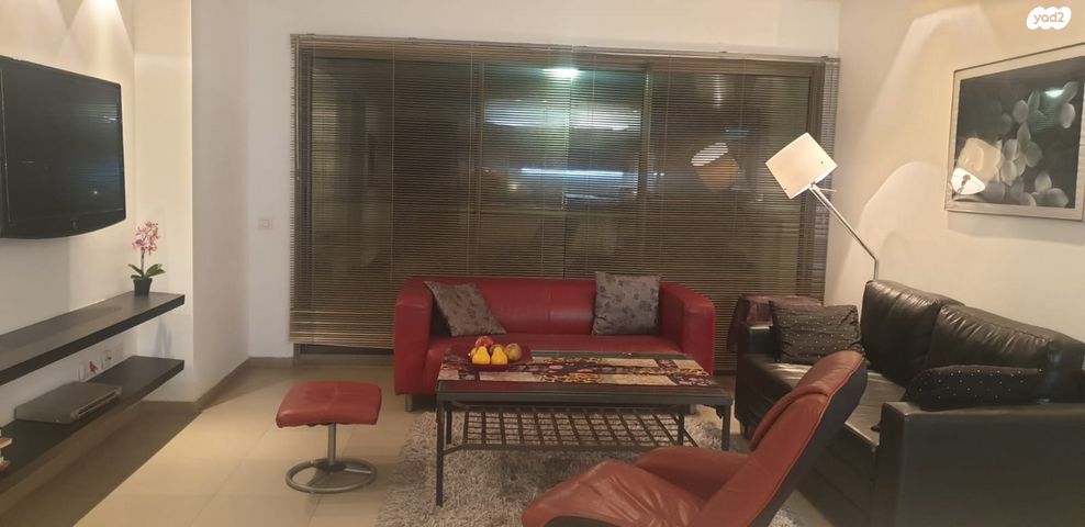 דירה, הרצליה