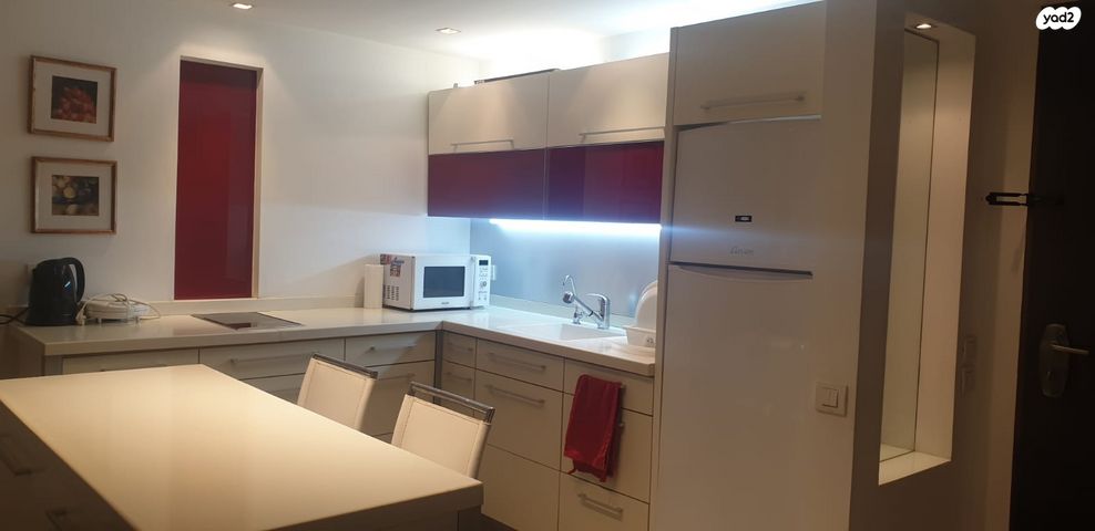 דירה, הרצליה