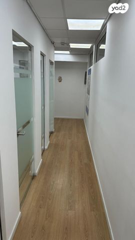 משרדים, אודם, פתח תקווה