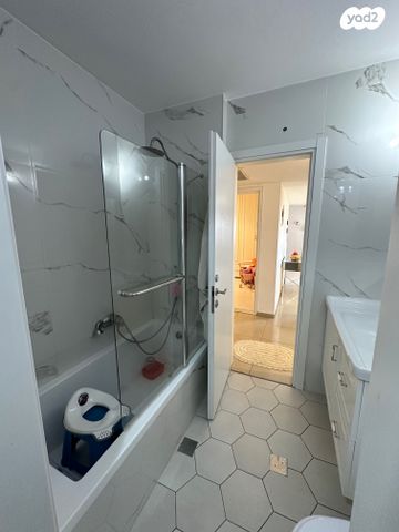 דירה, הרצליה הירוקה, נווה עובד, הרצליה