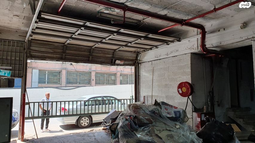 מבני תעשיה, חולון