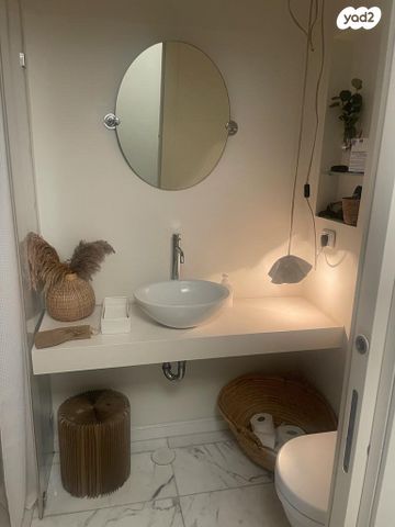 דירה, נווה גן, רמת השרון