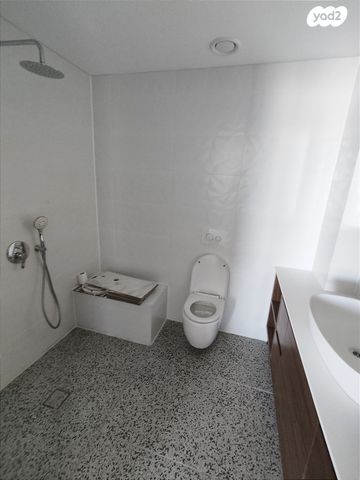 דירה, ליאונרדו דה וינצ'י, גני שרונה, קרית הממשלה, תל אביב יפו